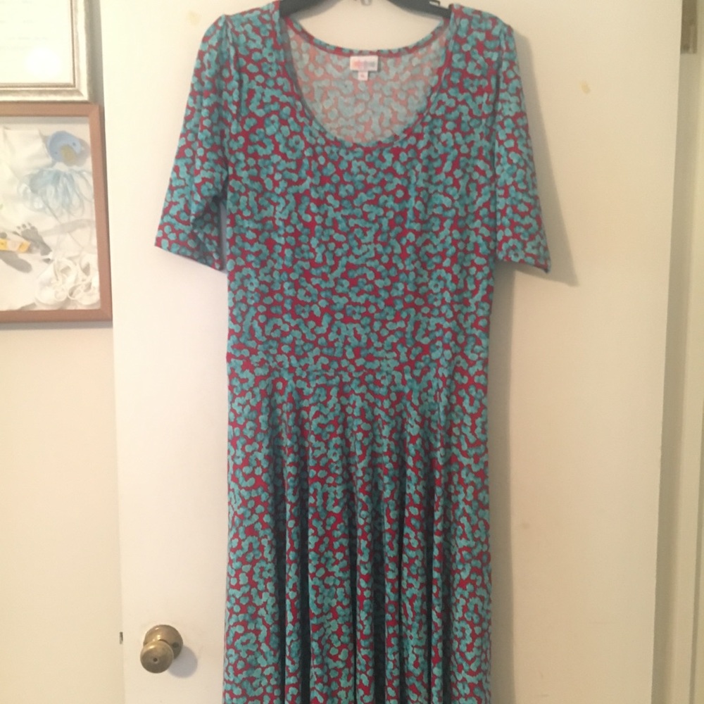LuLaRoe Nicole Dress